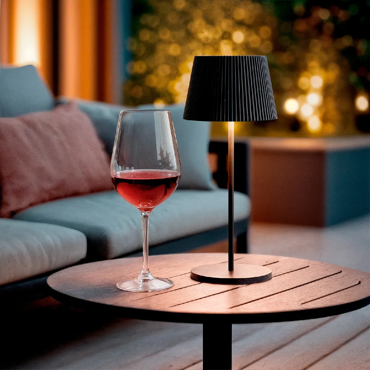 Ledkia Lampe à poser LED Willox - Noir Ledkia Lampe à poser LED Willox - Noir