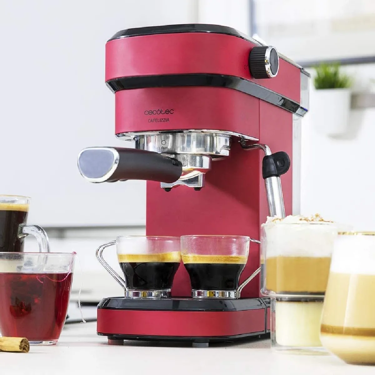 CECOTEC  Cafelizzia 790 Shiny - Rouge