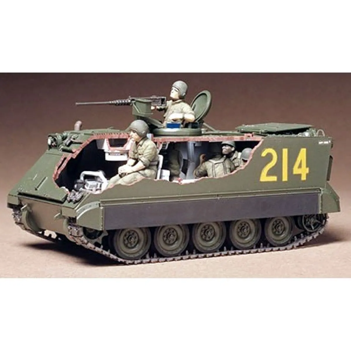 TAMIYA  maquette M113 A.P.C. militaire 1/35