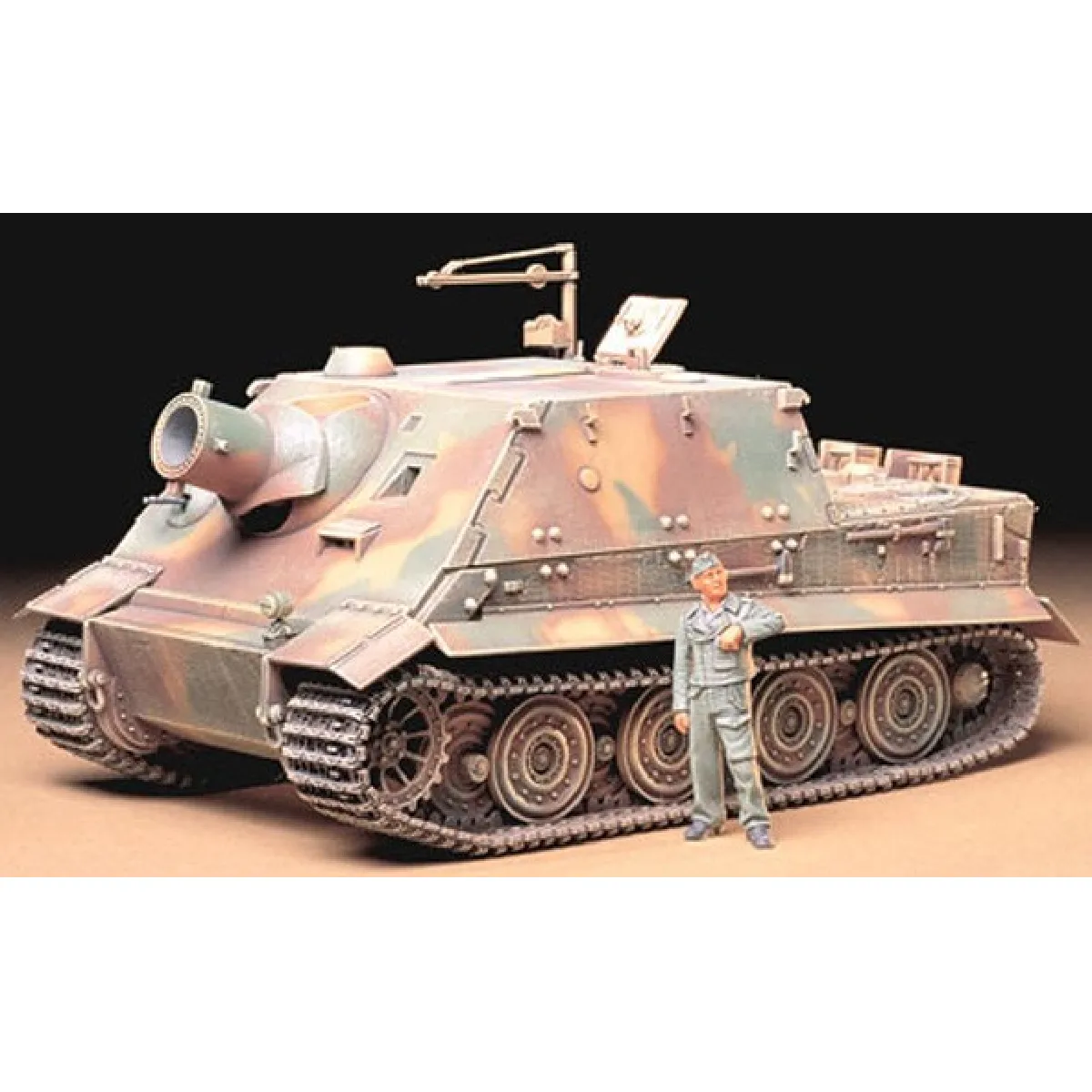 TAMIYA  maquette char Sturmtiger 1/35