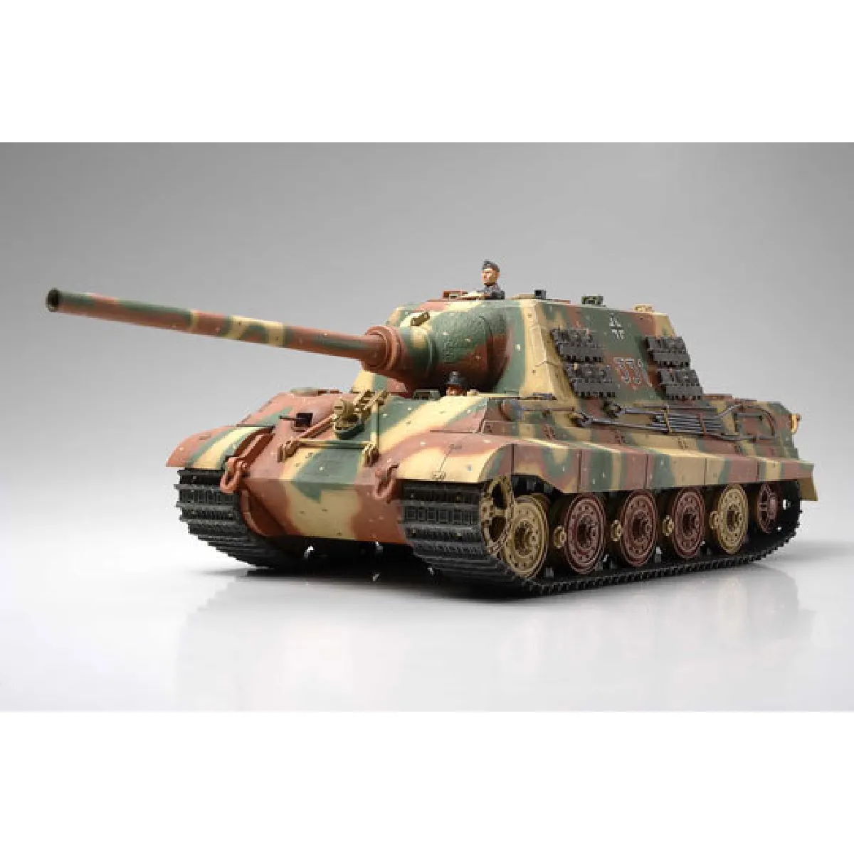 TAMIYA  maquette Jagdtiger militaire 1/35
