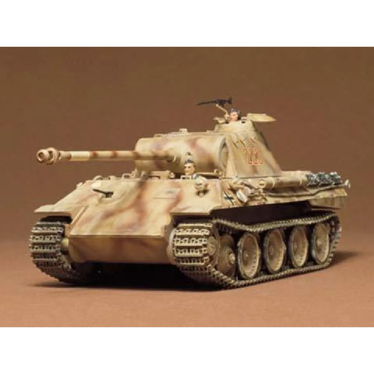 TAMIYA  maquette char Panther 1/35