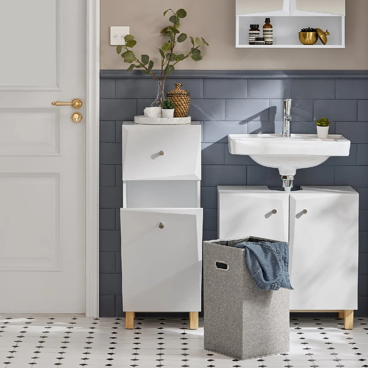 Armoire murale de salle de bain Newport 30 x 30 x 19 cm noir [en.casa