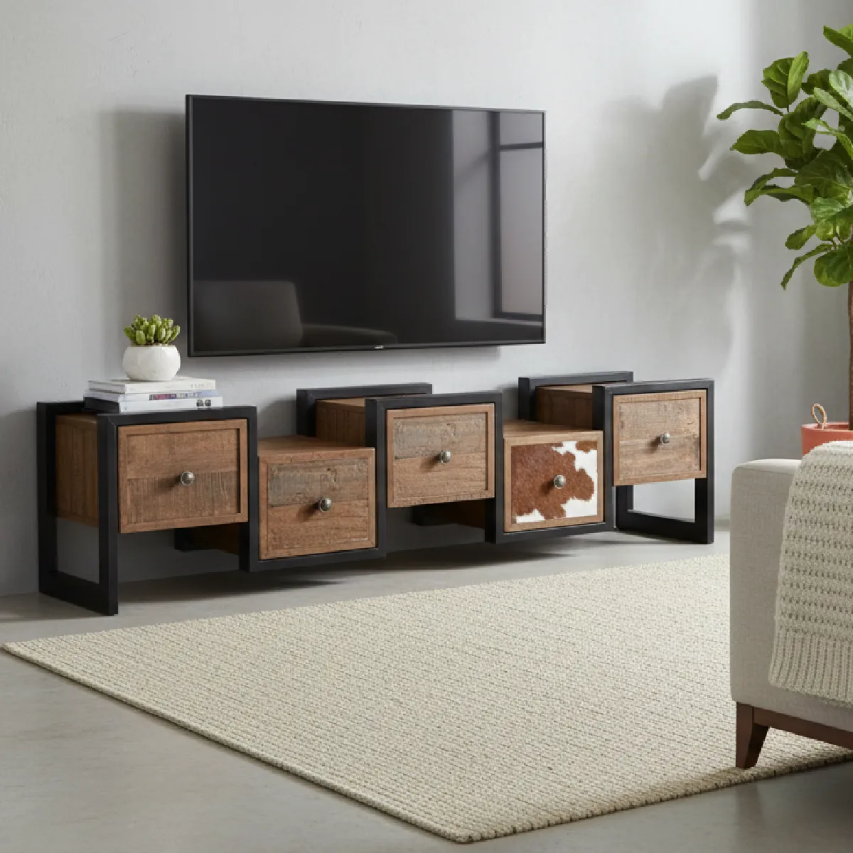 Bois & Chiffons Meuble TV Zig Zag - Peau de vache Bois & Chiffons Meuble TV Zig Zag - Peau de vache