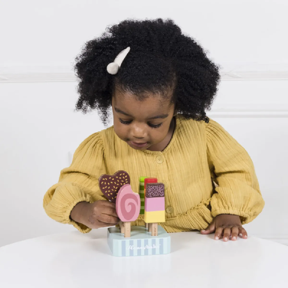 Jeu épicerie Bois Le Toy Van 12 Pièces Jouet Supermarché Le Toy Van - Set 12 Pièces Bois Enfants 2 Ans+ Jeu Imitation Enfant 2 Ans