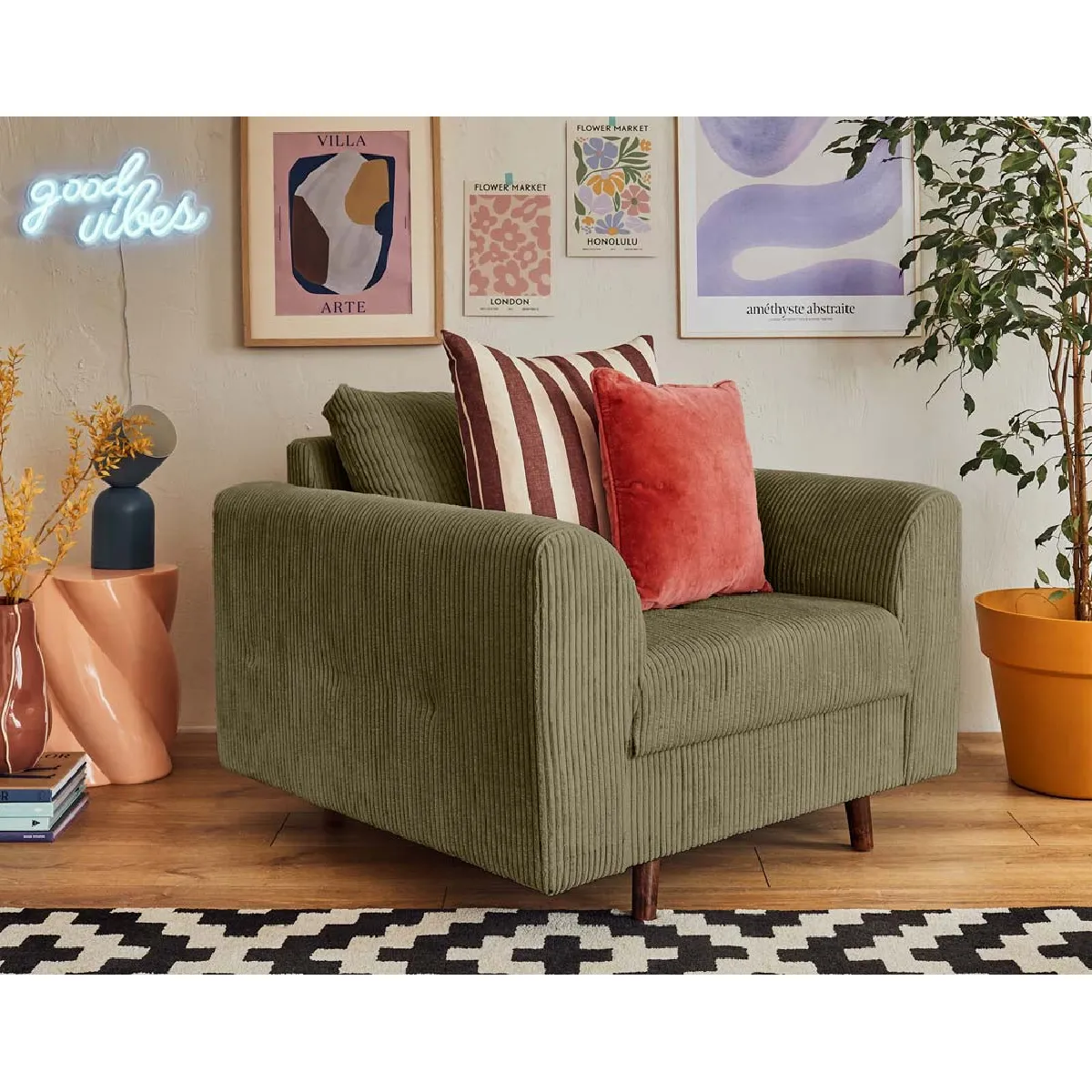 Lisa design Rune fauteuil velours côtelé - Vert Lisa design Rune fauteuil velours côtelé - Vert