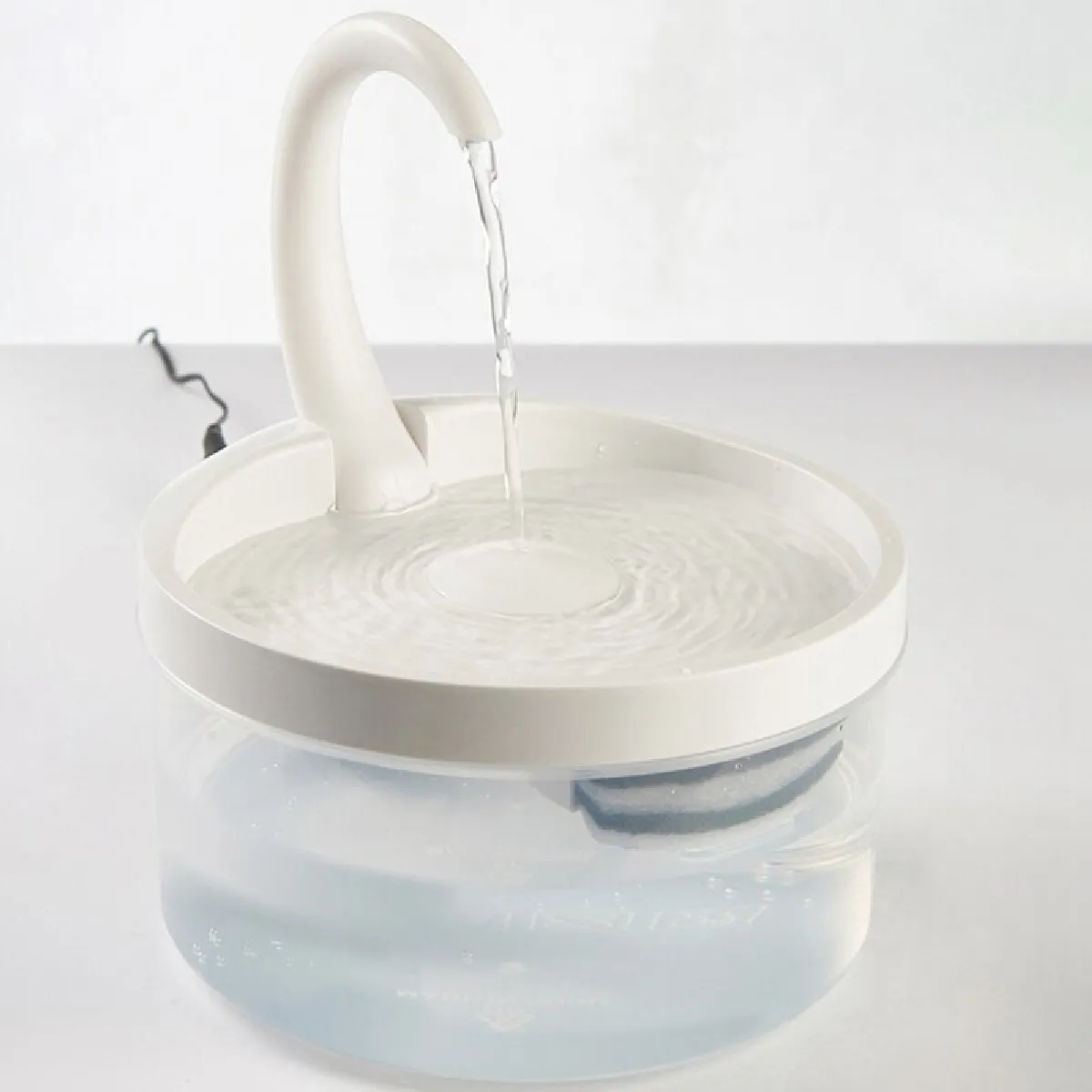 Comparer les prix de Fontaine pour animaux de compagnie Cygne Col d'eau pour chat Charge USB Distributeur automatique d'eau pour chats et chiens   Fournitures d'alimentation et d'arrosage pour chats