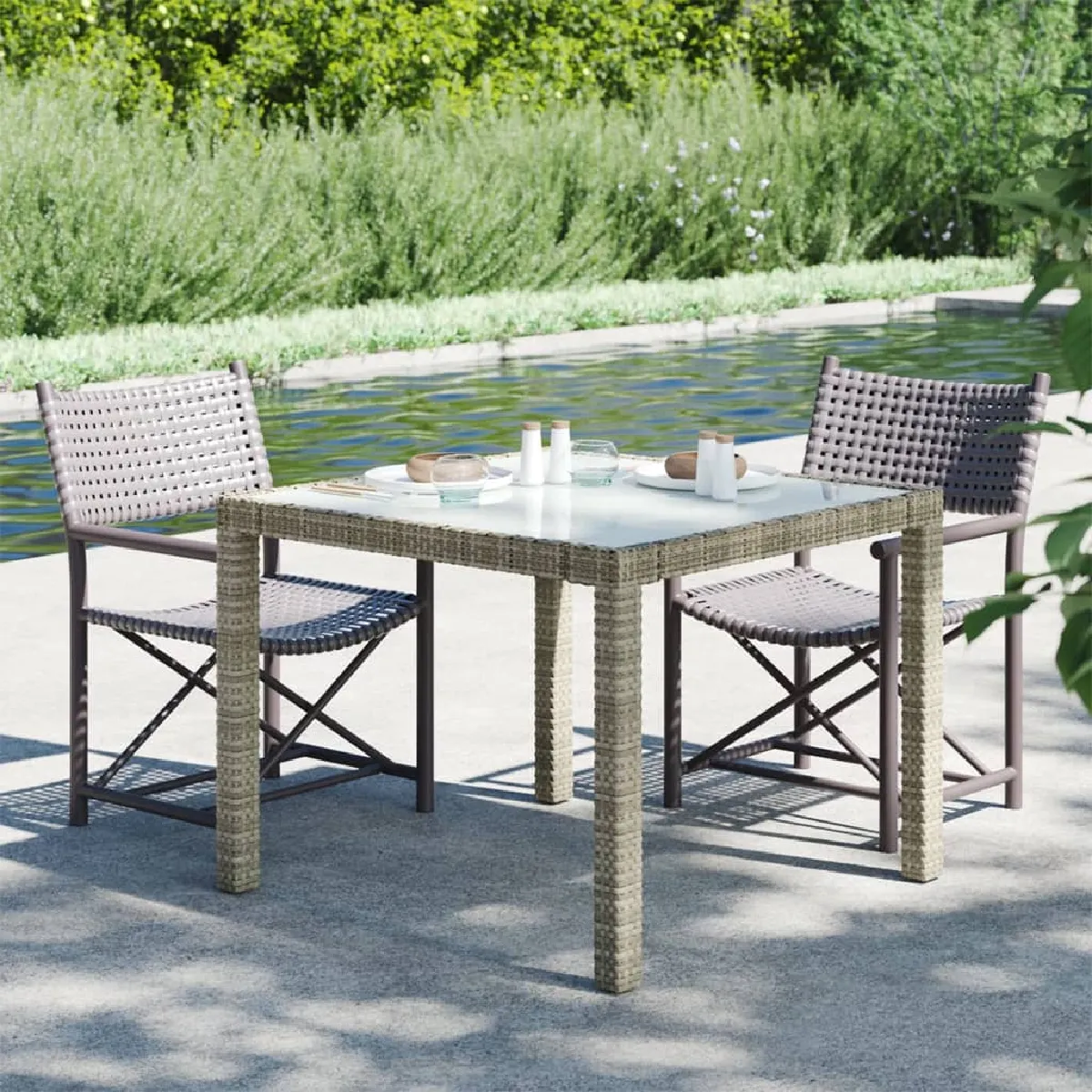 vidaXL Table de jardin 90x90x75 cm Verre trempé et résine tressée 20kg - vue 2