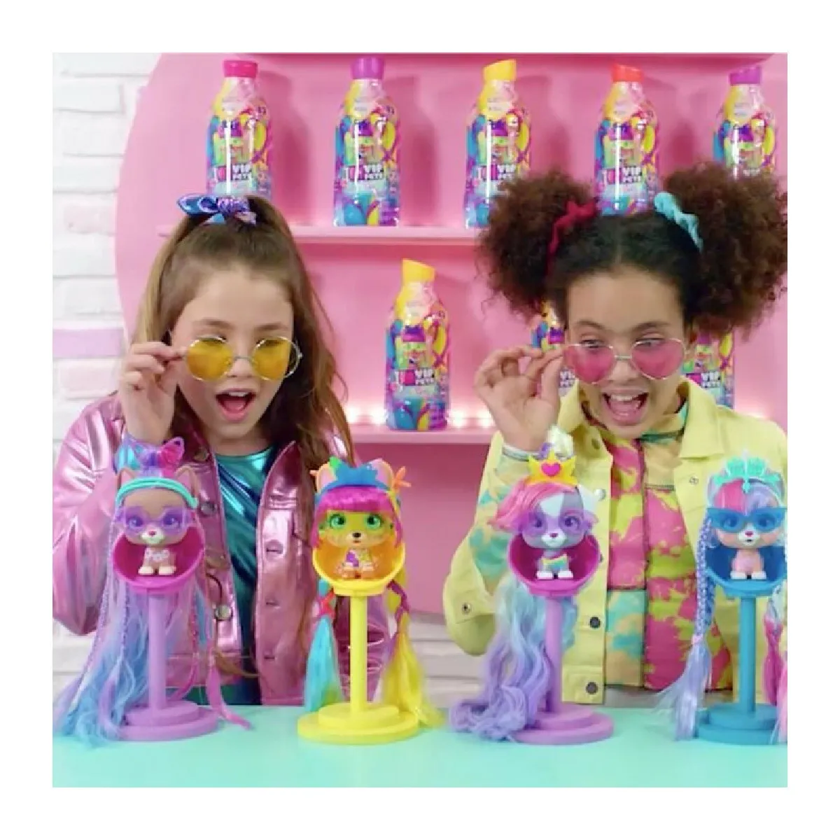 Poupée VIP Pets Color Boost - Chiot Surprise Avec Cheveux Longs à Coiffer, Neuve