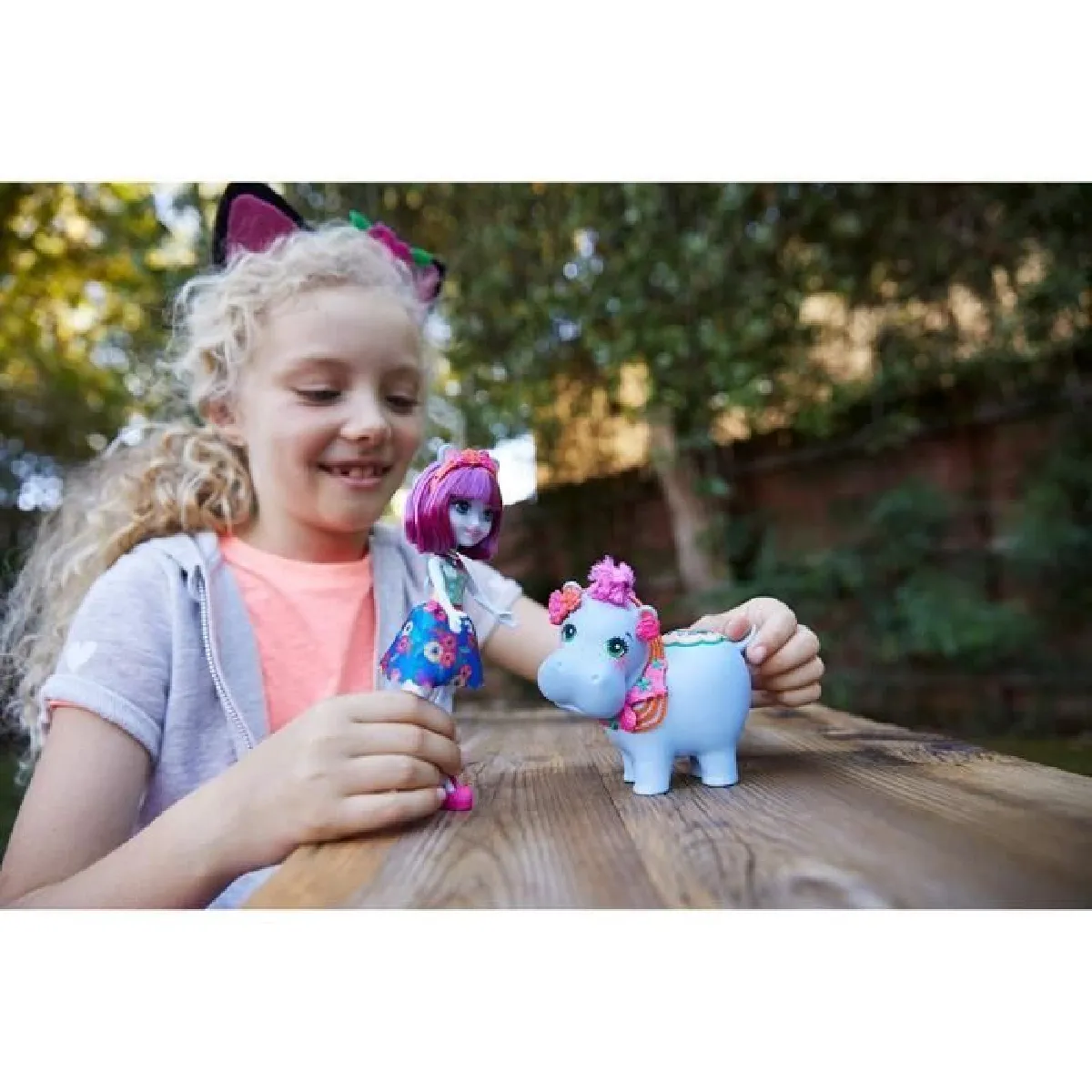 Enchantimals – Poupée Hedda Hippo 15 Cm Avec Lake L’Hippopotame – Jupe Tissu, Accessoires – Dès 3 Ans