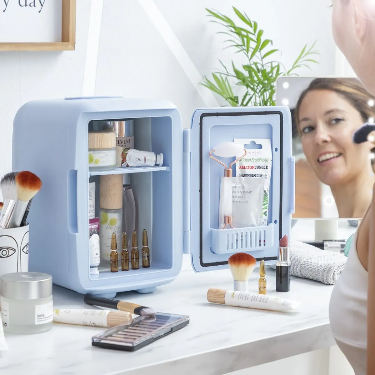 Non Communiqué Mini Réfrigérateur À Cosmétiques Frecos Innovagoods - Image 3