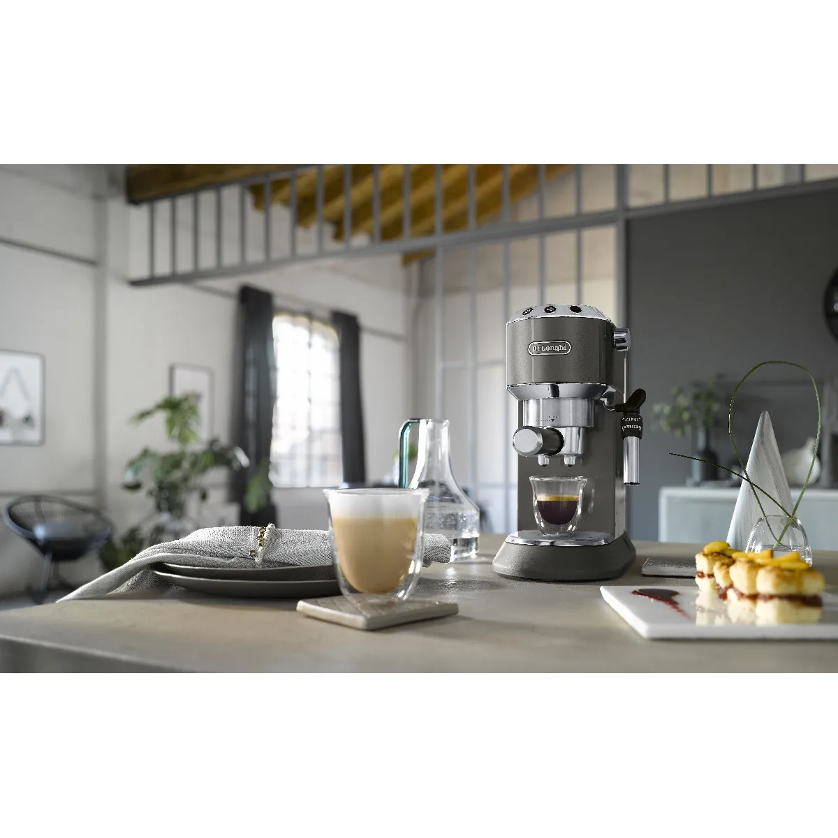 DELONGHI Dedica Style EC785.GY