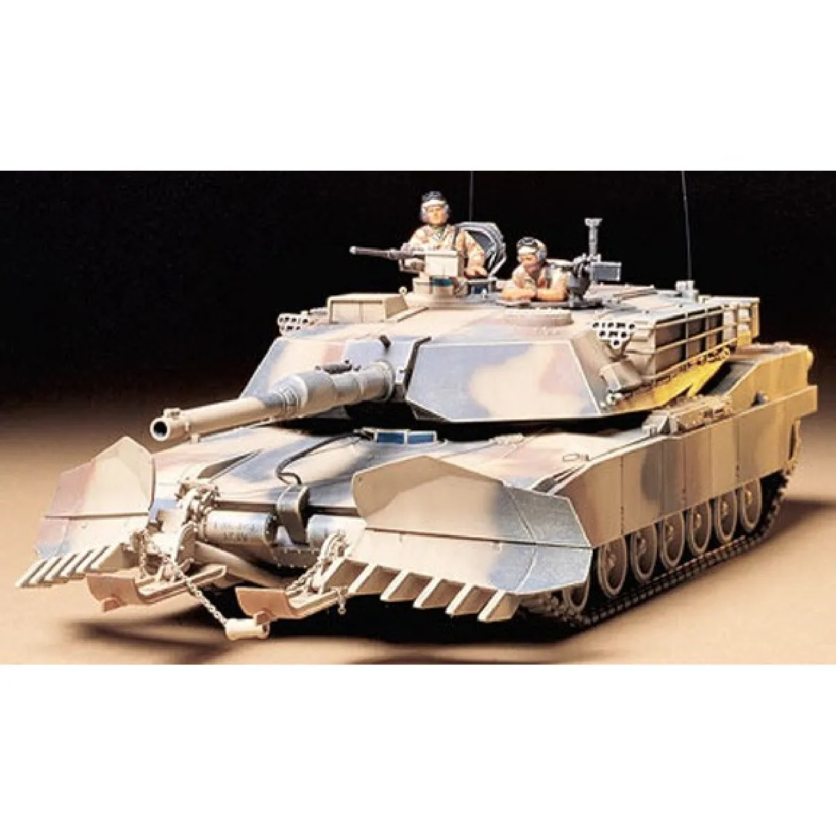 TAMIYA  maquette M1A1 Abrams d&eacute;mineur 1/35