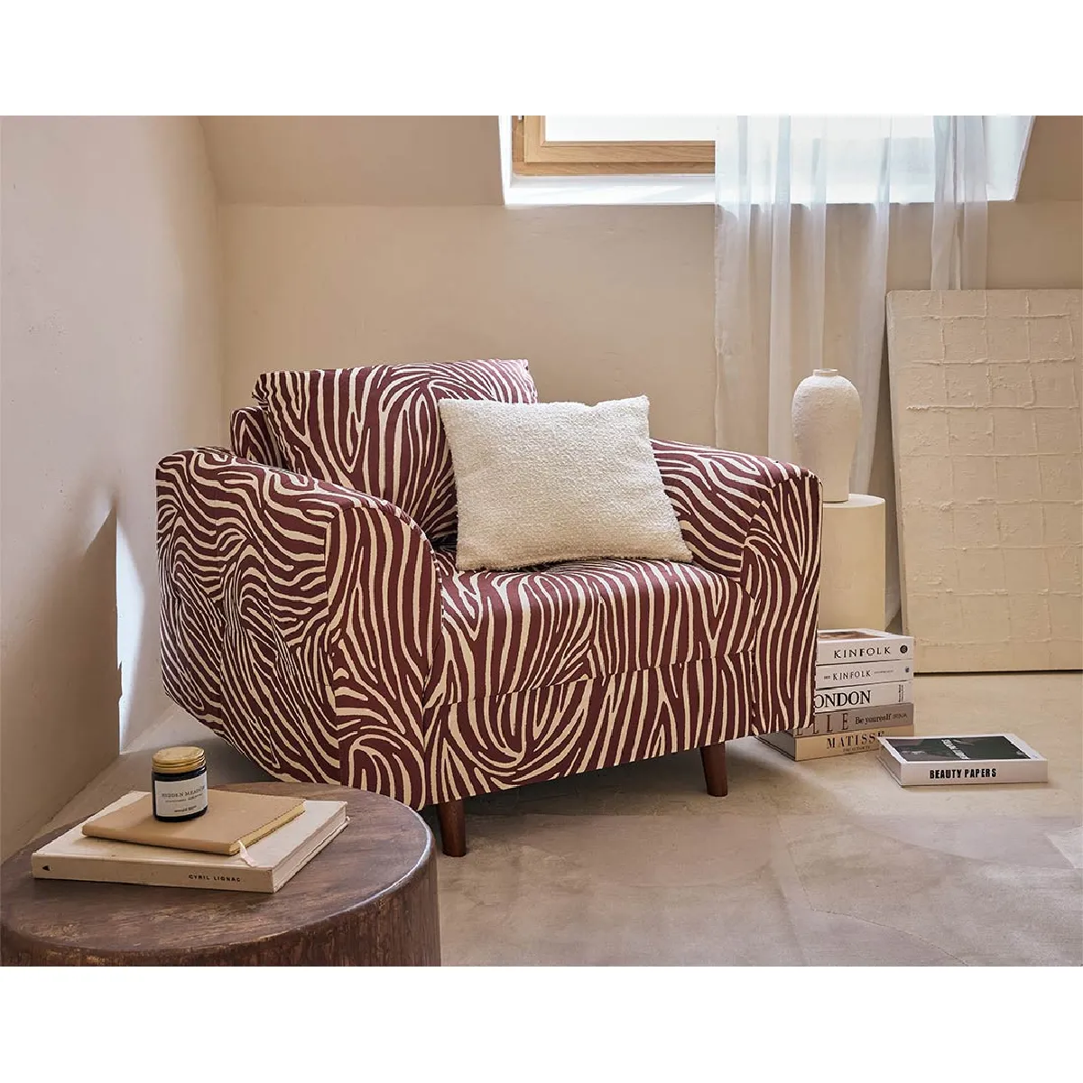 Lisa design Fauteuil Rune zèbre - Marron Lisa design Fauteuil Rune zèbre - Marron