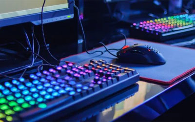 clavier et souris RGB