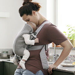 Avis BabyBjörn Porte-bébé Mini 3D Jersey - Gris Clair