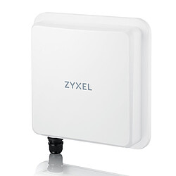 Avis ZyXEL Nebula FWA710