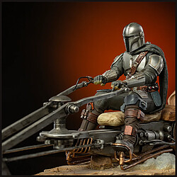 Iron Studios Le Mandalorien - Sur Speederbike Statue Deluxe Art Scale 1/10