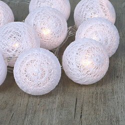 SkyLantern Guirlande Lumineuse Boules Coton Blanc