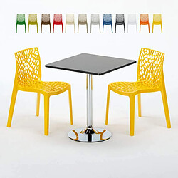 Grand Soleil Table Noir et 2 Chaises Colorées Polypro