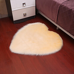 LUUCOZK Tapis moelleux en fausse fourrure Tapis à poils longs pour chambre à coucher SalonChambre-Beige-50x65cm (forme de coeur)