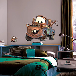 Emob DISNEY MARTIN CARS - Stickers repositionnables géants de Martin dans Cars 2, film d'animation Disney