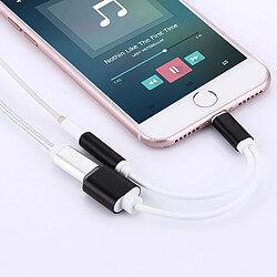 Wewoo Adaptateur Câble chargeur 10cm Lightning 8 broches femelle et audio vers mâle Lightning 8 broches pour iPhone 7 7 Plus, 6s 6 Plus, 6 6 Plus, prise en charge iOS 10.3.1 (Noir) 