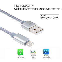 Wewoo Câble argent pour iPhone X / 8 & 8 Plus / 7 & 7 Plus / 6 & 6s & 6 Plus & 6s Plus / iPad 2m 3A style métallique tissé tête Lightning à de données / chargeur USB,