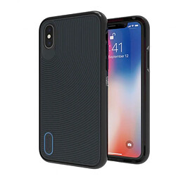 Coque Gear4 iPhone X Batterxsea coloris noir bleu 