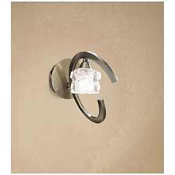 Luminaire Center Applique murale Ice avec interrupteur 1 Ampoule G9 ECO, laiton antique Coloris : laiton antique Coloris de l'abat jour : givré/transparent Largeur en Cm : 10 Hauteur en Cm : 18 Profondeur en Cm : 18 Poids en Kilos : 0,62 Type d'a