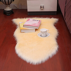 LUUCOZK Tapis moelleux en fausse fourrure, tapis à poils longs pour chambre à coucher et salon, Beige-45x65 cm un tour