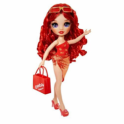 RAINBOW HIGH Swim & Style - Ruby (Rouge) - Poupée de 28 cm avec Paréo Chatoyant à Porter de Plus de 10 Façons - Maillot de Bain, Sandales, Accessoires - Jouet pour Enfants - pour Les 4-12 Ans