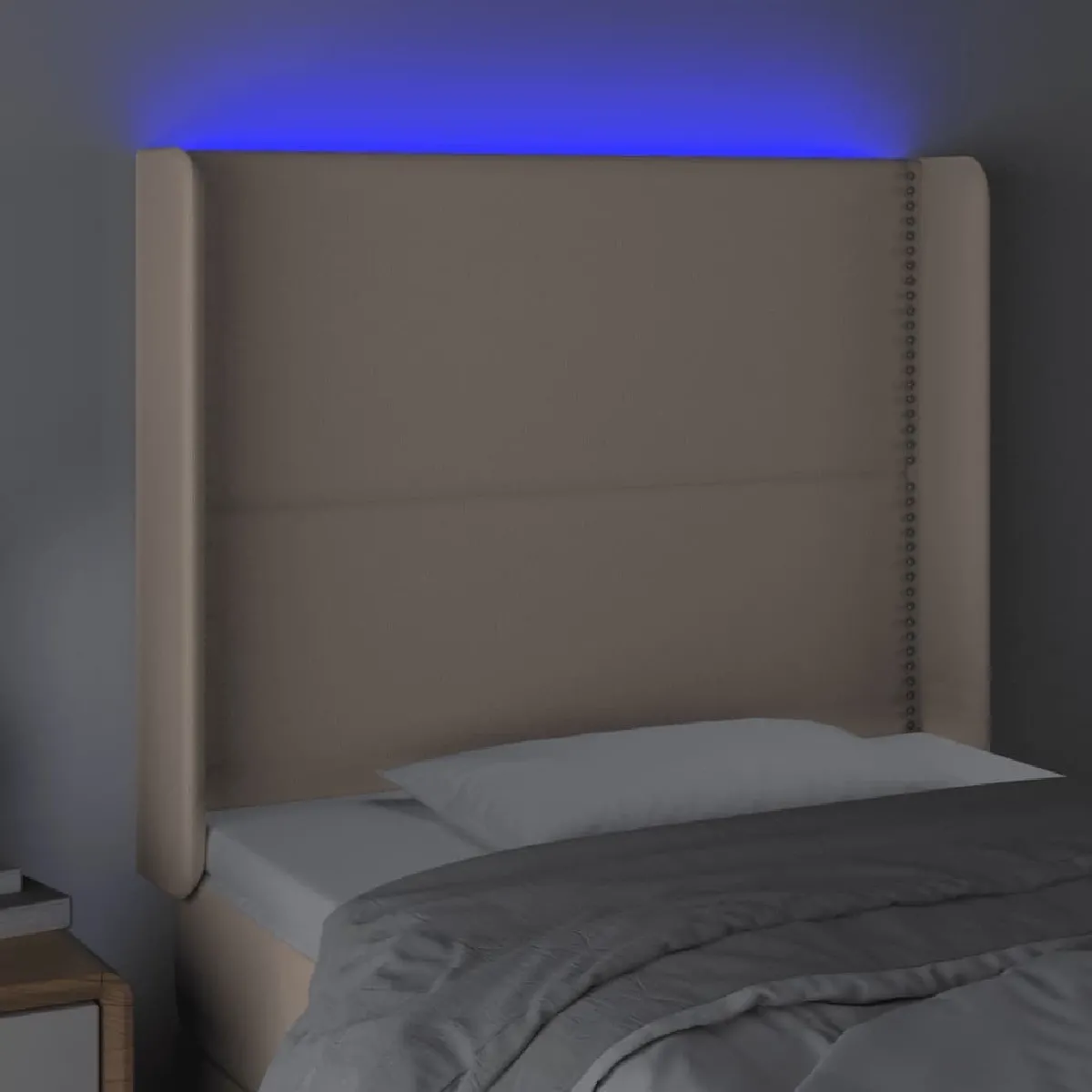 Avis Maison Chic Tête de lit moderne à LED lumineuse pour chambre - Décoration de lit Cappuccino 83x16x118/128 cm Similicuir -MN43855