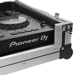 Avis Flight case XDJ RR Plugger