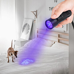 BESTA Lampe torche UV lumière noire Lot de 5 lampes UV avec 12 LED 395 nm Détecteur d'urine pour animaux de compagnie Lampe à main UV pour les taches d'urine séchées de chiens et de chats (comprend 15 piles AAA) pas cher