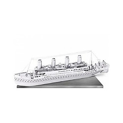 Maquette Metal Earth Titanic