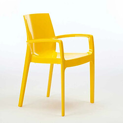 Avis Chaise polypropylène empilable avec accoudoirs salle à manger Cream Grand Soleil, Couleur: Jaune