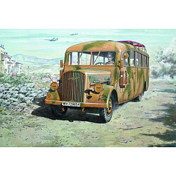 Opel Blitz Omnibus W39 (Late WWII serv.) - 1:72e - Roden