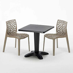 Grand Soleil Table et 2 chaises colorées polypropylen