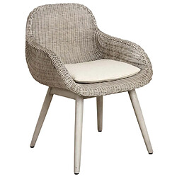 Aubry Gaspard Fauteuil en rotin gris et bois.