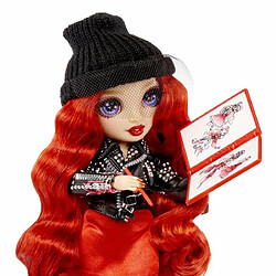 Acheter Rainbow High Tentpole PR Theme Doll - RED - 1 robe de Gala et 1 tenue decontractée + accessoires et carnet de croquis