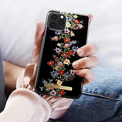 Avis Coque iPhone 11 Pro Max Floral Dark Résistante Ideal of Sweden