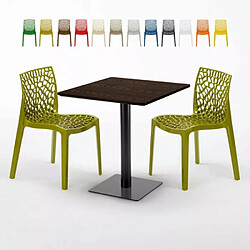 Grand Soleil Table carrée 70x70 plateau effet bois avec 2 chaises colorées Gruvyer Melon - Anis vert 