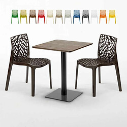 Grand Soleil Table carrée 60x60 pied noir et surface bois avec 2 chaises colorées Gruvyer Kiss, Couleur: Marron