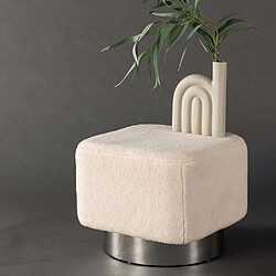 Venture Home Pouf carré en polyester et acier Newton beige.