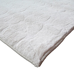 Avis Thedecofactory GALET - Tapis à relief galet extra-doux blanc 160x230