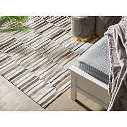 Avis Beliani Tapis patchwork en cuir beige et marron 140 x 200 cm KULALAR