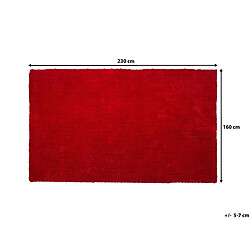 Beliani Tapis poils longs rouge 160 x 230 cm DEMRE