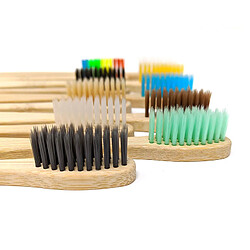 Avis Shop Story SHOP-STORY - Brosse à dents naturelles en bambou et charbon - Anti Bactéries - Vendu à l'unité - Couleur aléatoire