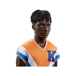 Mattel Poupée Barbie Ken Fashionistas Cheveux nattés et Tenue de Sport Décontractée Orange